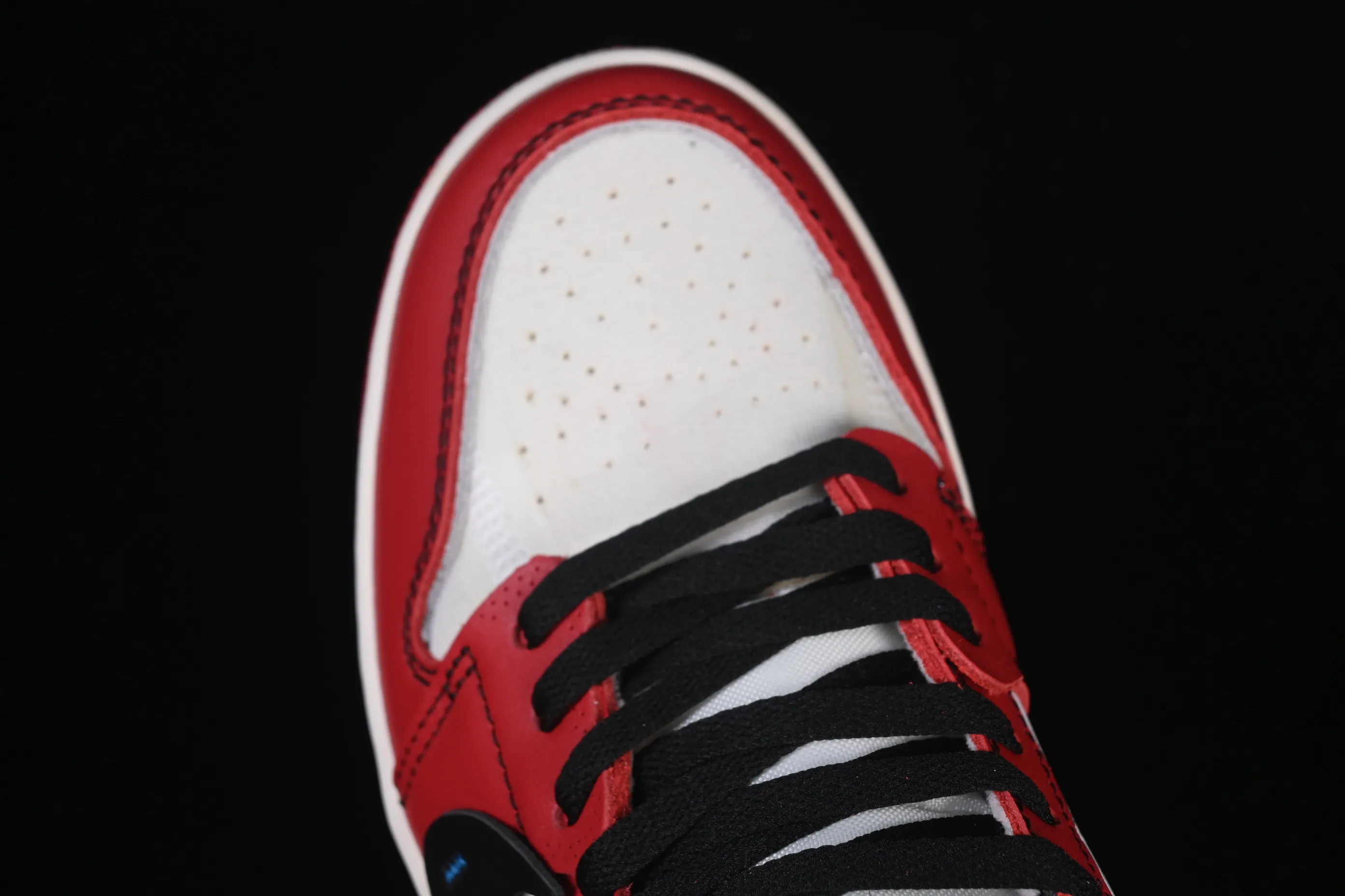All categories Air Jordan Jordan series basketball shoes Air Jordan 1 High pure original special price Off White x Air Jordan OW AJ1 Joe 1 joint white and red high-top basketball shoes AA3834-101